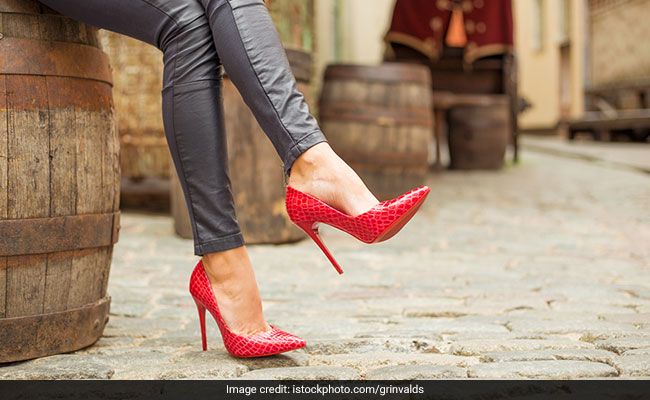 Best of Pictures of red high heels