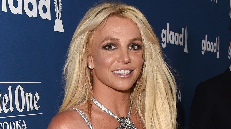 ann laseter recommends Britney Spears Flash Paparazzi