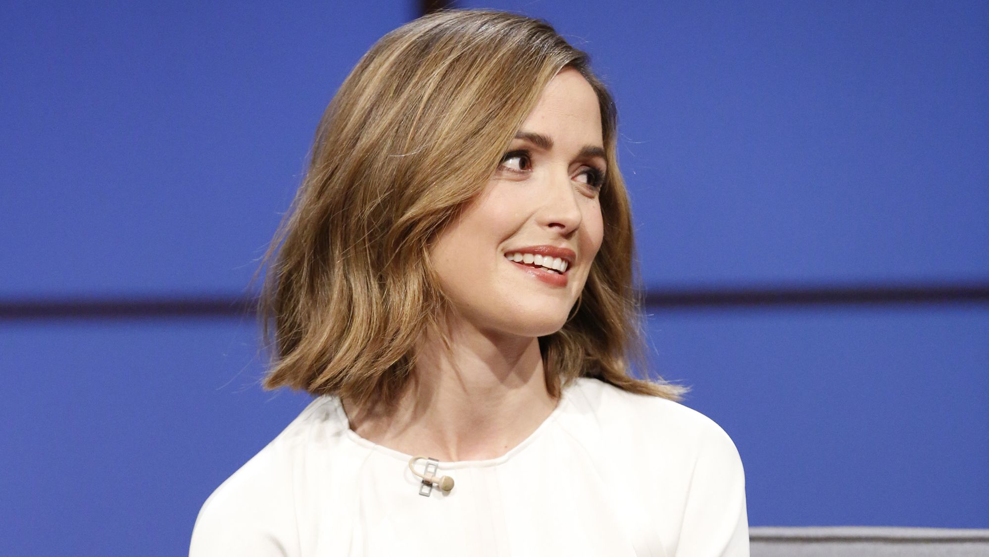 rose byrne tits