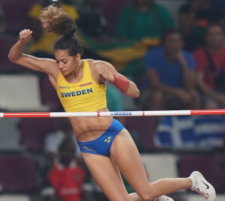 analiza carrera recommends track and field camel toe pic