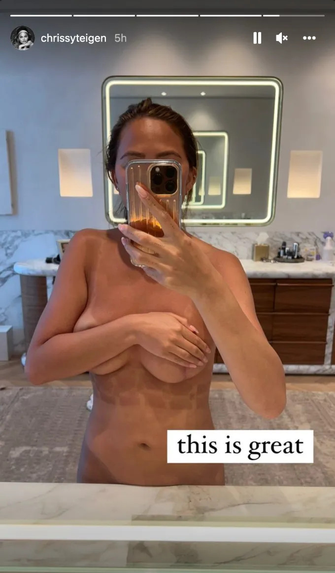 ashlie donelson recommends topless mirror selfie pic