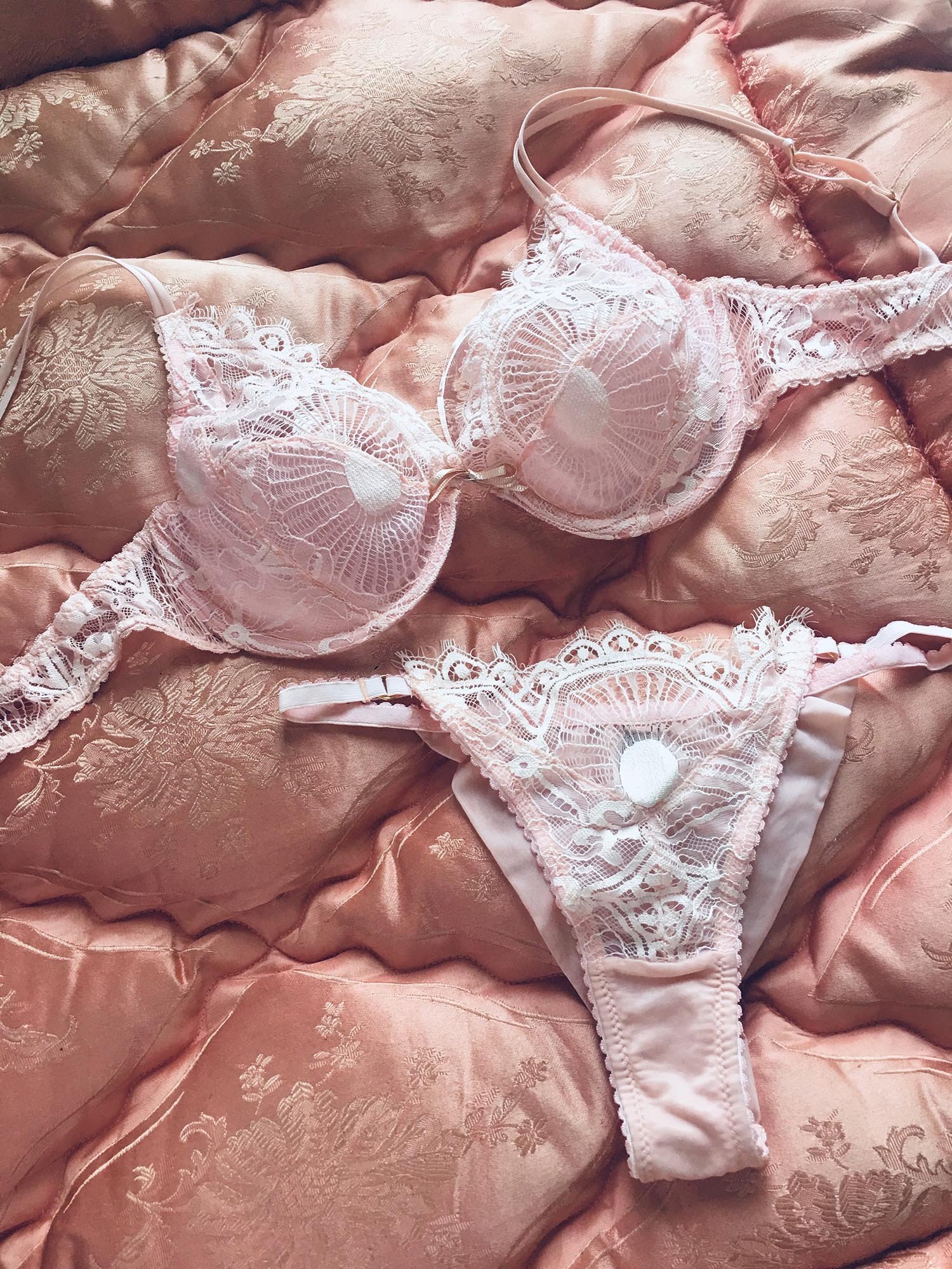 bea nunez recommends Pink Lace Panties And Bra