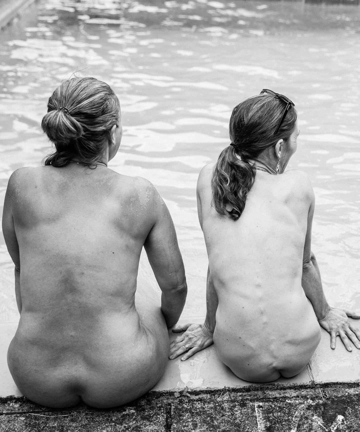 cy holland recommends women photographing naked men pic