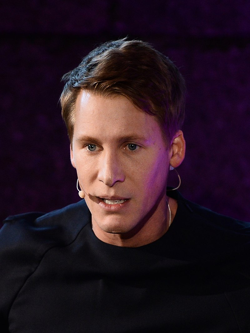donna cummings recommends Dustin Lance Black Scandal