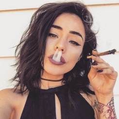 aida aleksanyan add photo sexy chicks smoking weed