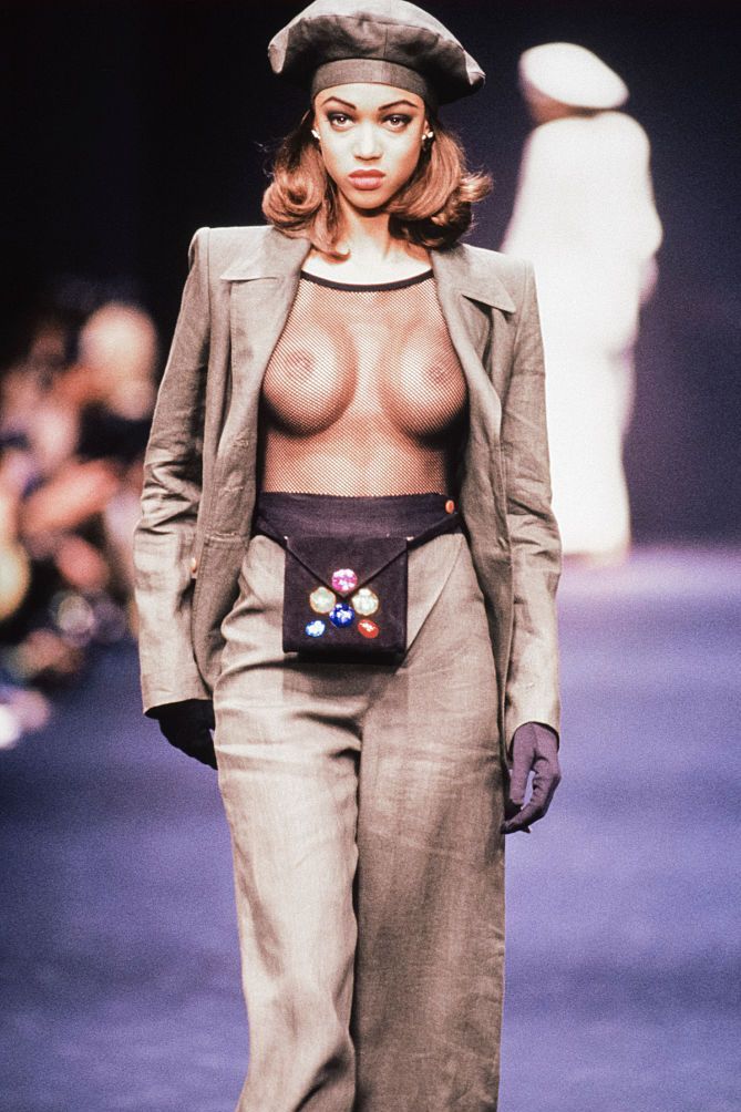 arthur houghton add nude models on runway photo