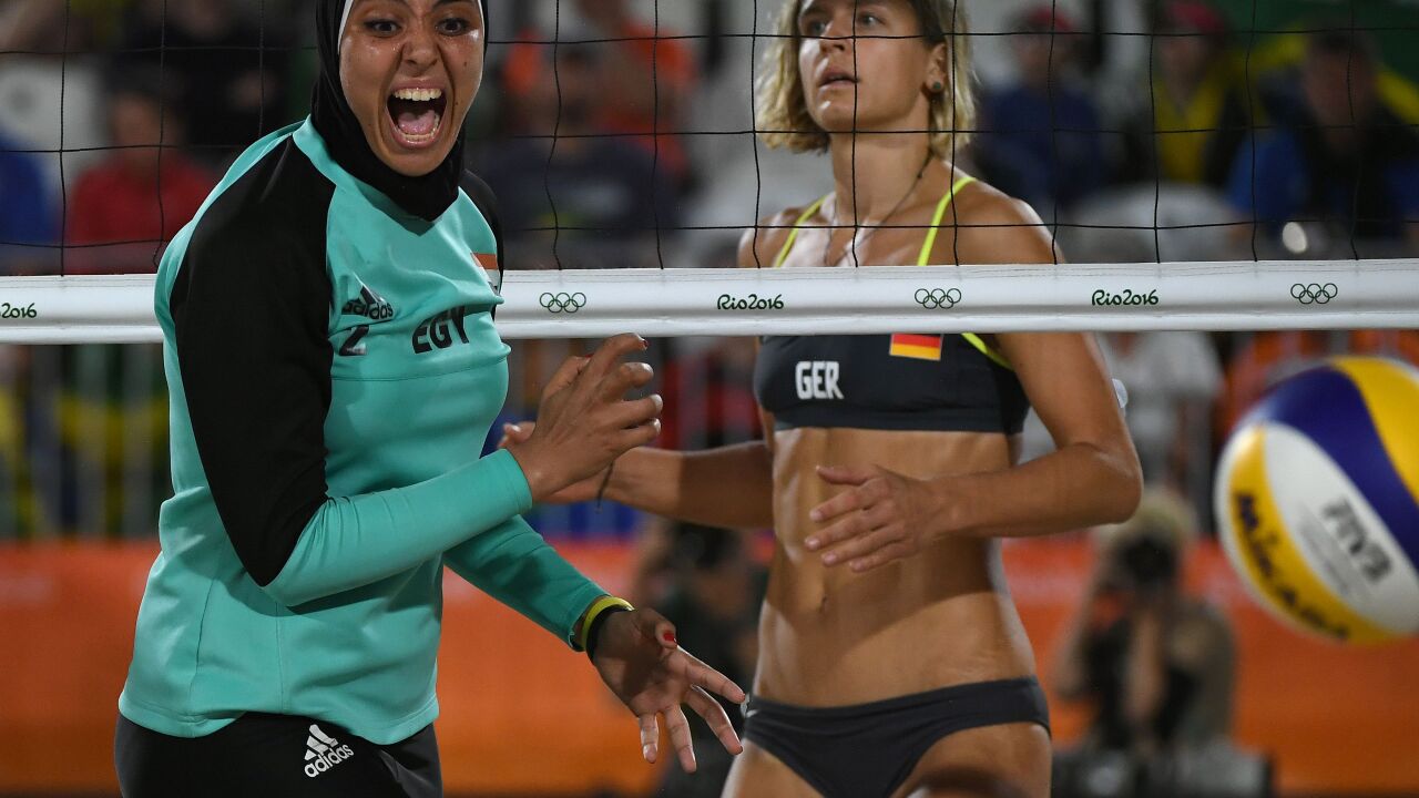 brittany moreno add photos of female beach volleyball players photo