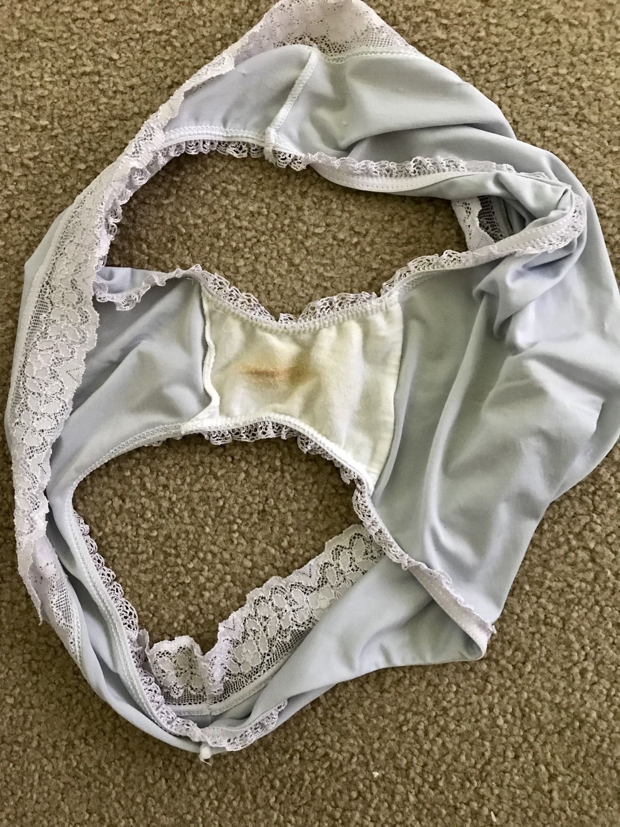 courtney froelich add mom sniffs daughters panties photo