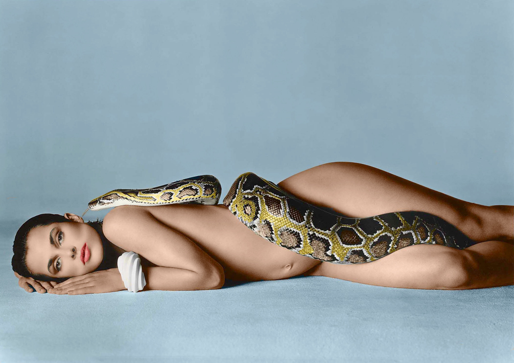 naked girls with snakes