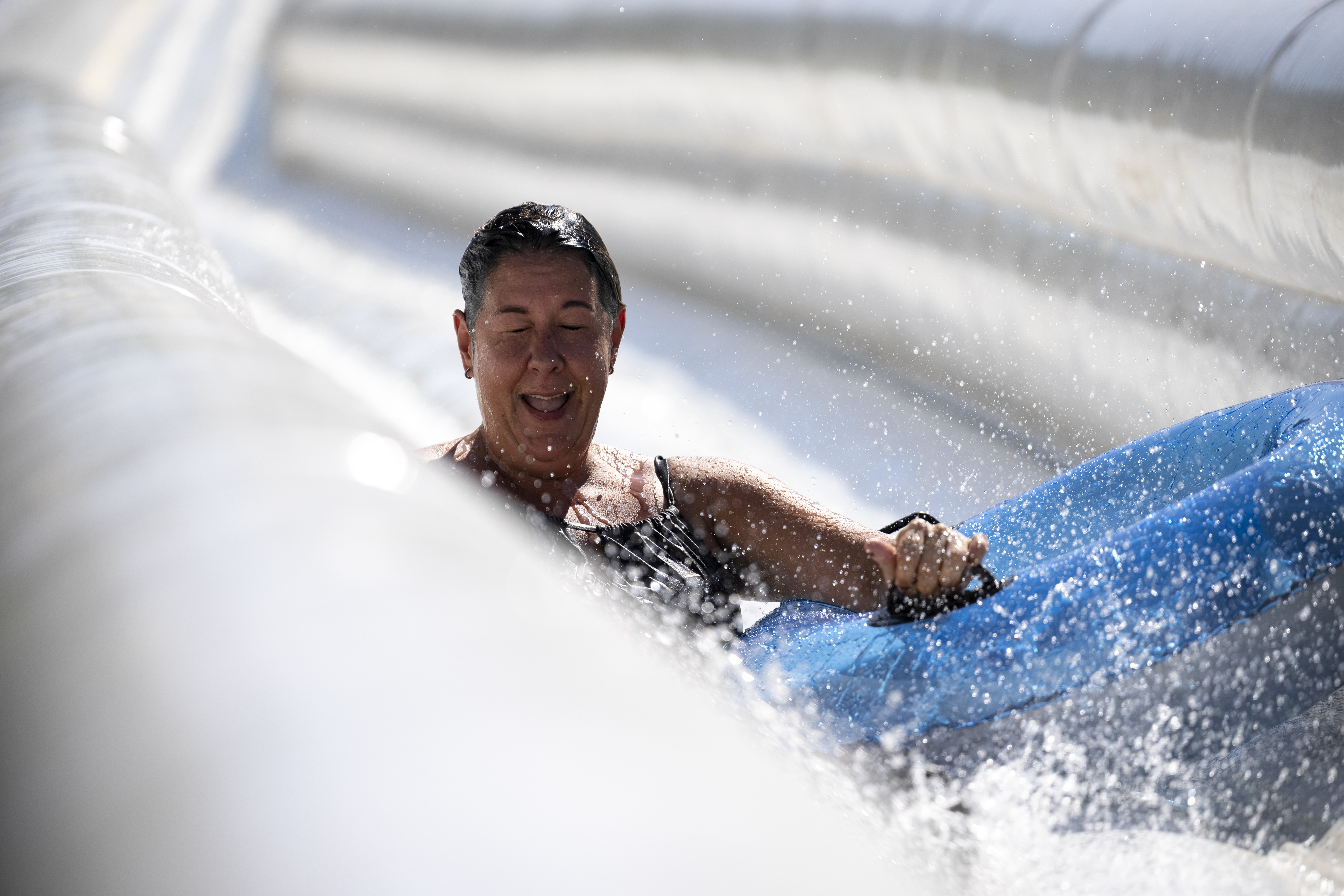 arun dabas recommends Top Falls Off At Water Park