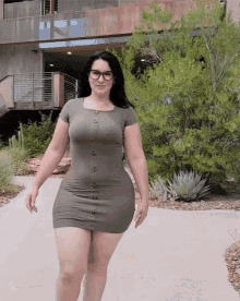 ashley breazeale recommends thick women gif pic