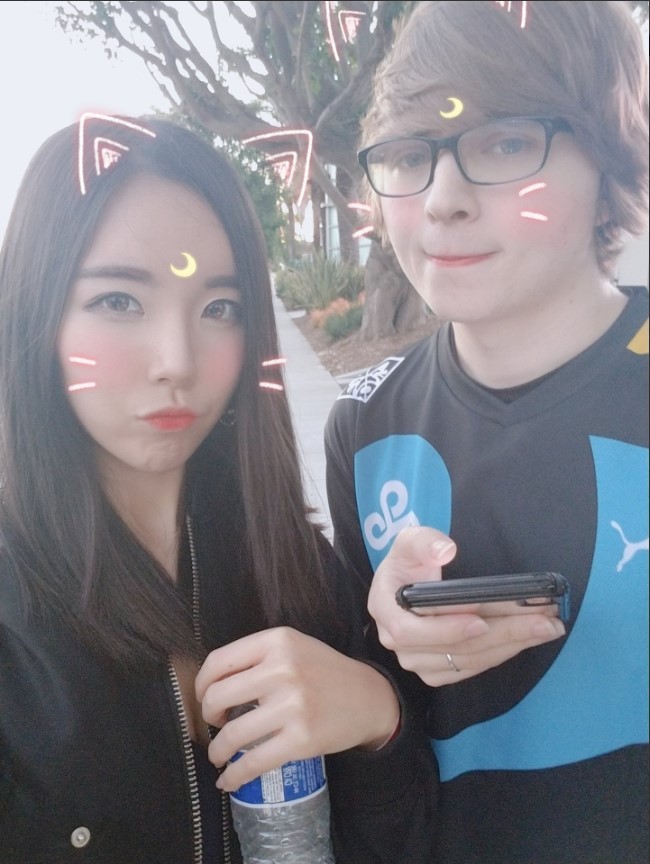alecia pitt recommends c9 sneaky girlfriend pic