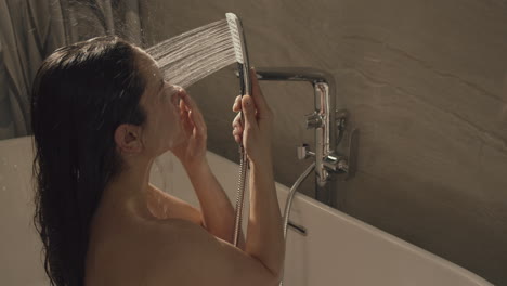 athena law recommends girl in shower vid pic
