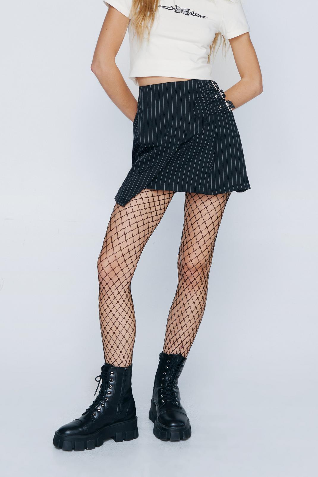 Best of Skirt with fishnet tights