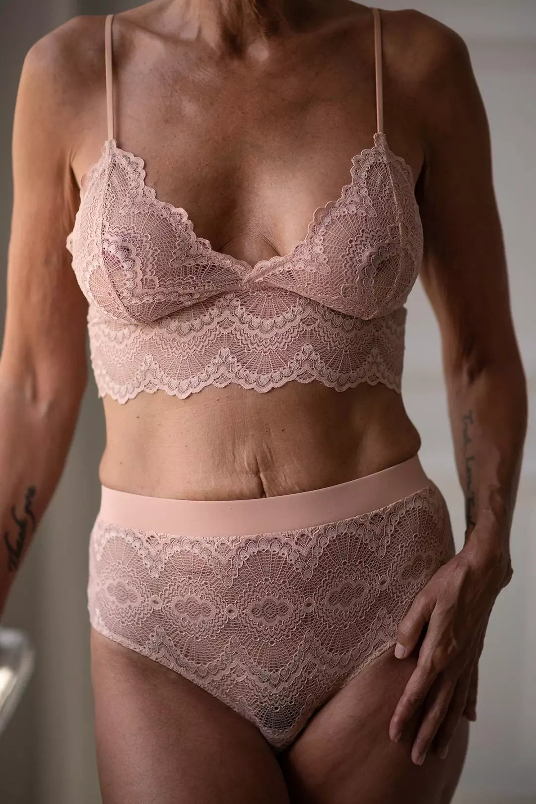 alexa dean add photo pink lace panties and bra