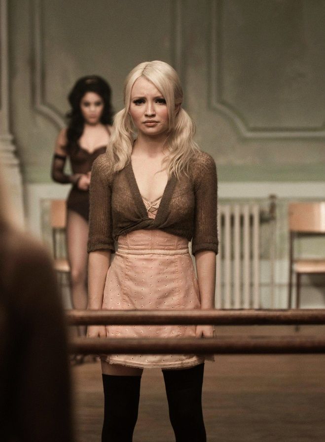 barbara laidlaw recommends Emily Browning Hot Pics