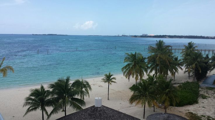 claire maxey share nassau bahamas beach cam photos