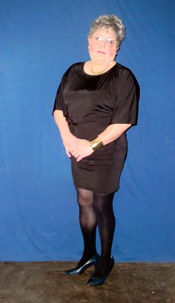 dale deetz recommends granny pantyhose pictures pic