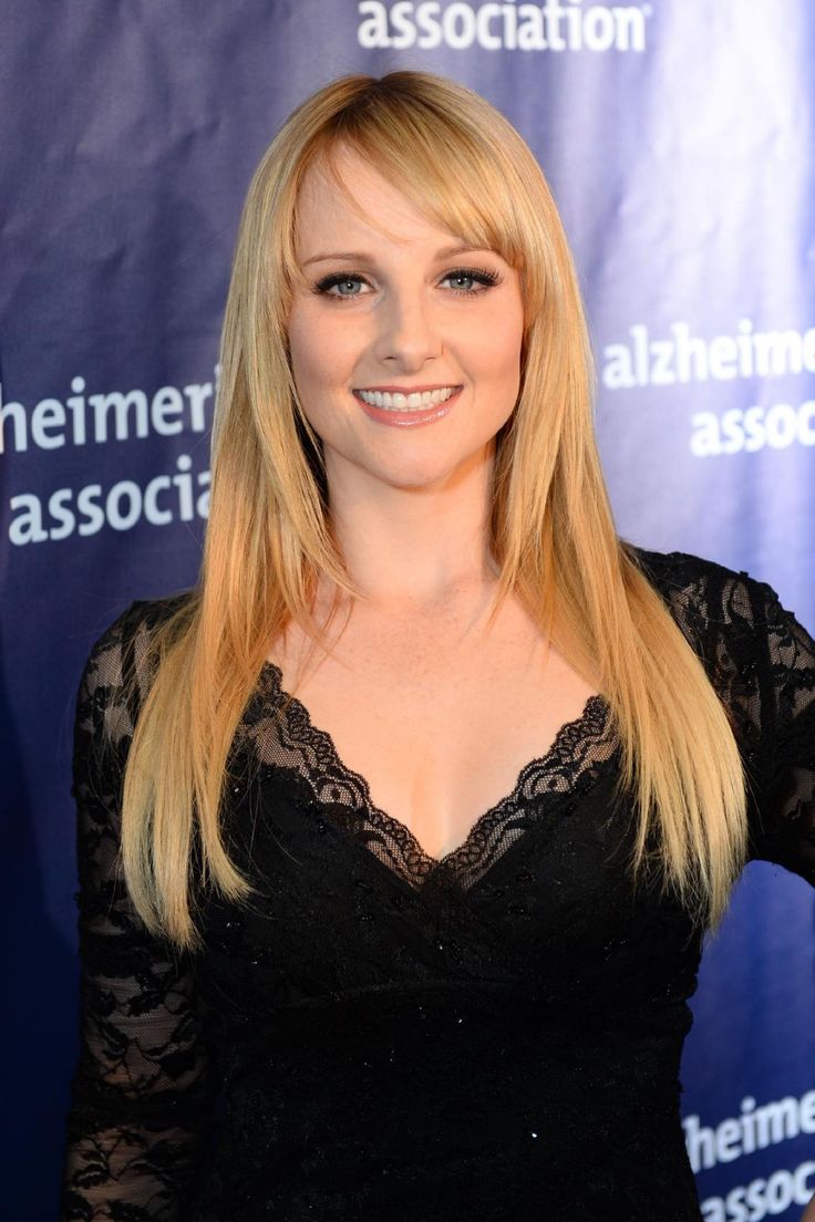 Pictures Of Melissa Rauch large tits