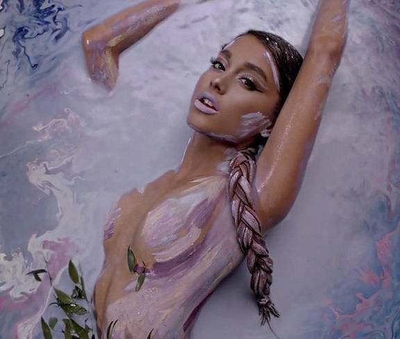 cameron hayward add naked pictures of ariana photo