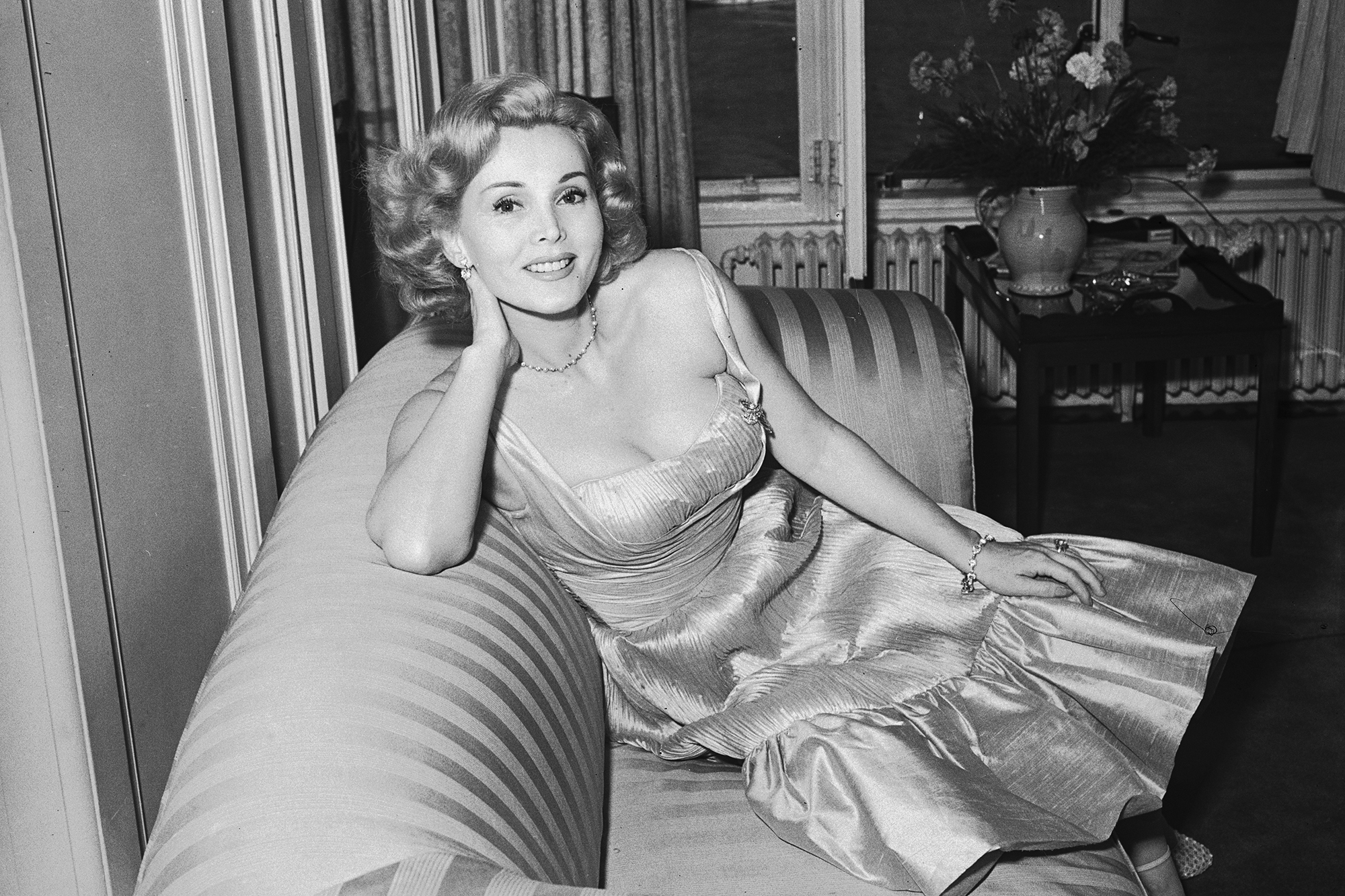 dave hazlehurst recommends zsa zsa gabor topless pic