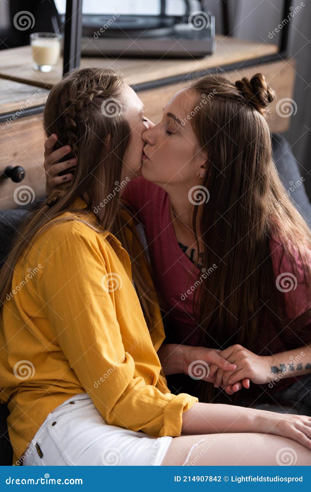 hot young lesbian kissing