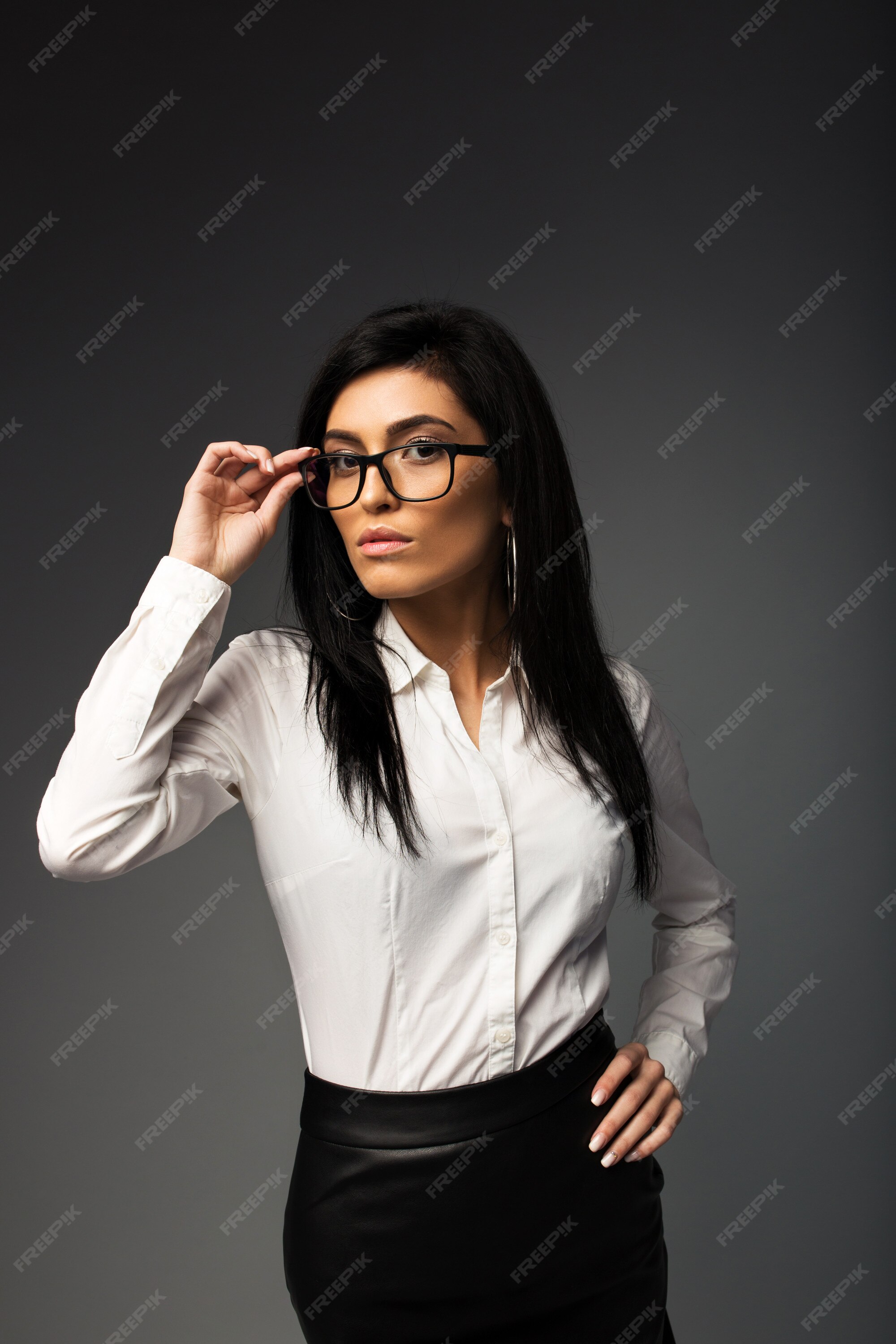 brian brakebill recommends hot brunette with glasses pic