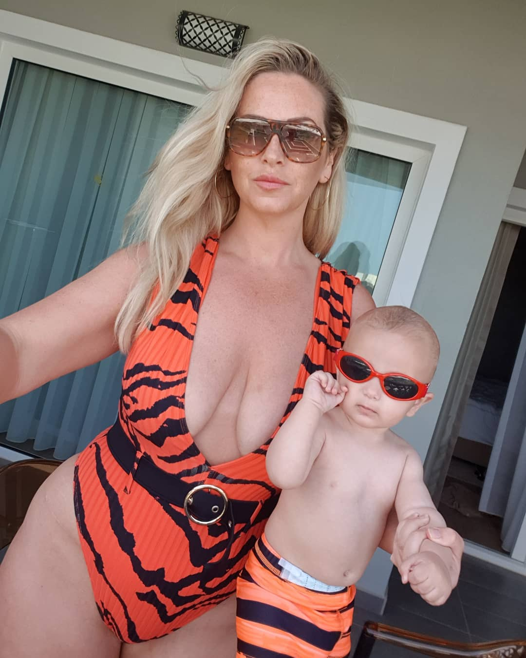 mature mom huge tits