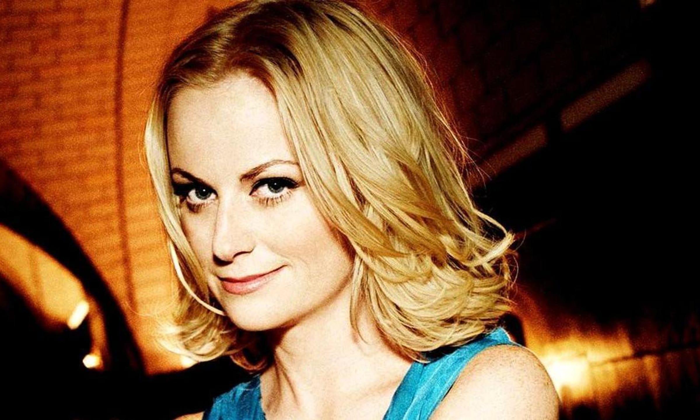 anuradha madusanka recommends amy poehler hot pic