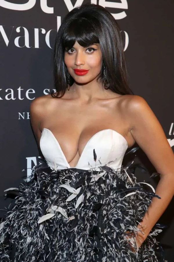 anthony snedeker add photo jameela jamil sexy