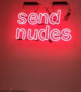 danielle sturdivant recommends Send Nudes Wallpaper