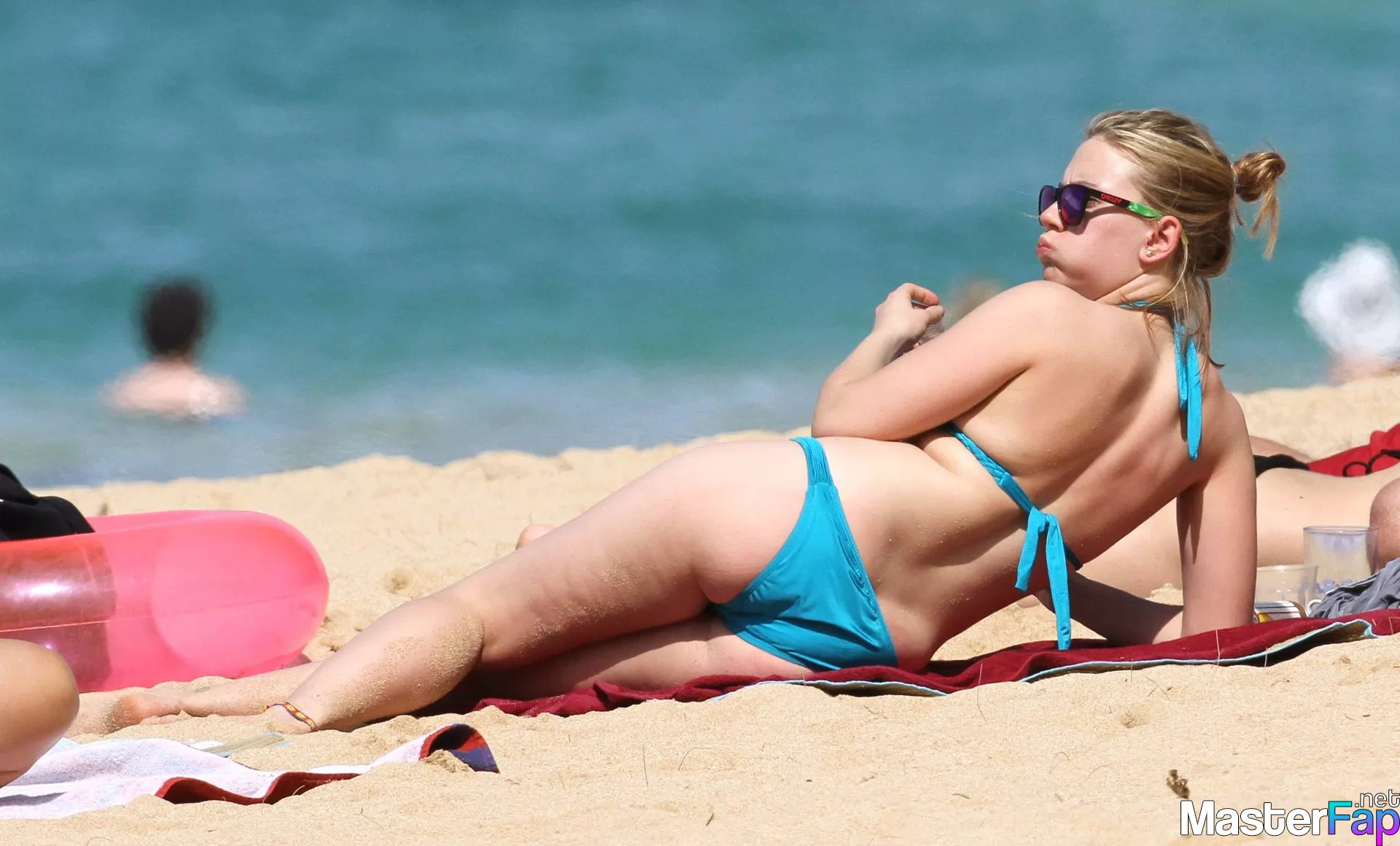 Scarlett Johansson Nude Beach ebony redbone