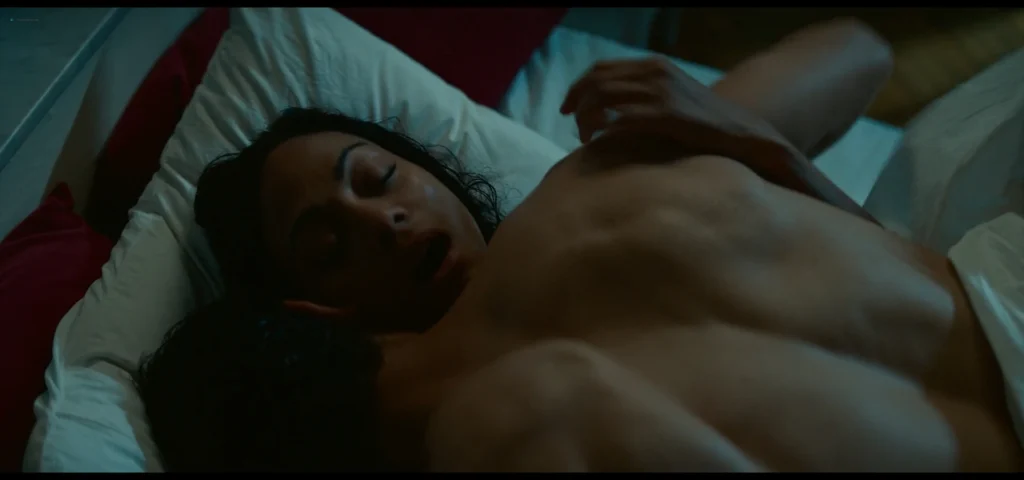 bordei elena recommends zoe saldana sexy scene pic