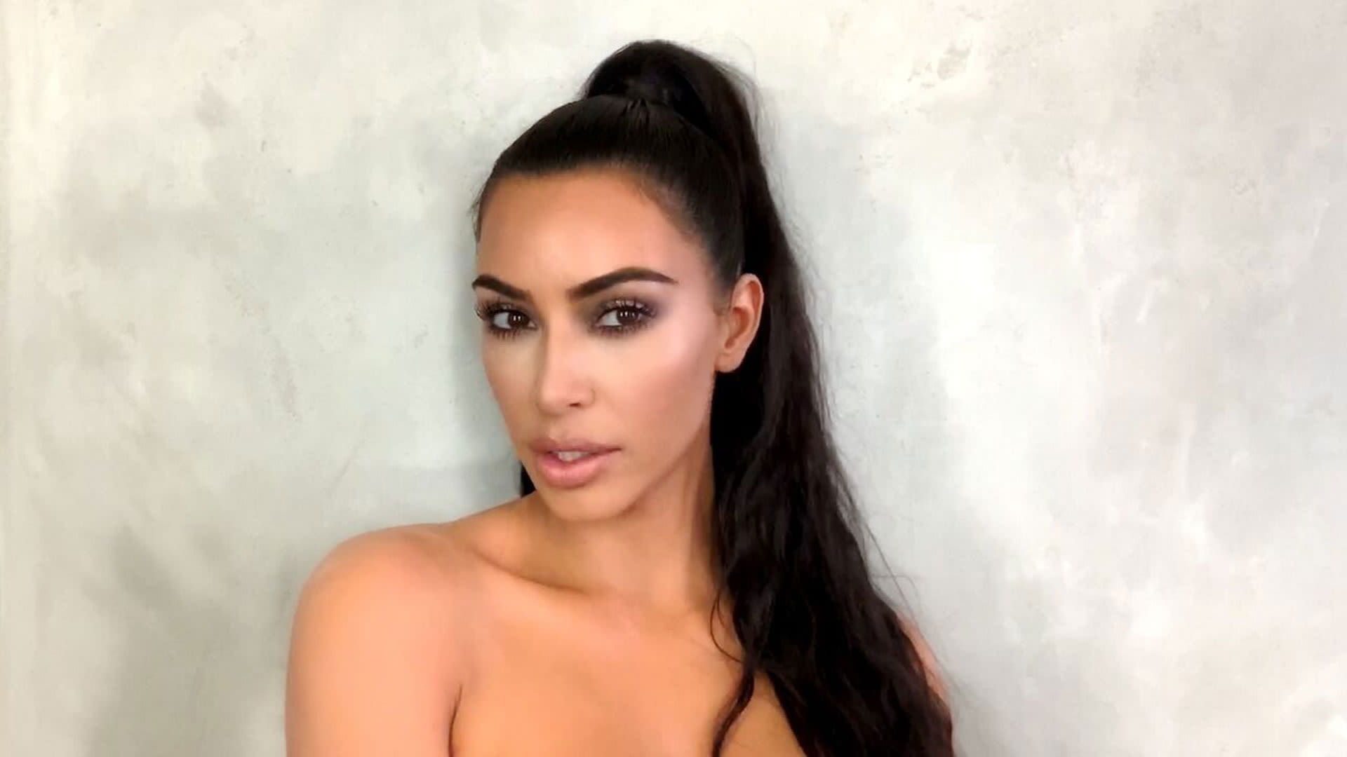 angelique graves recommends kim kardashian nude bathroom pic