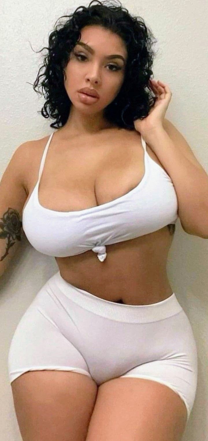Sexy Thick Curvy Girls naughty reviews