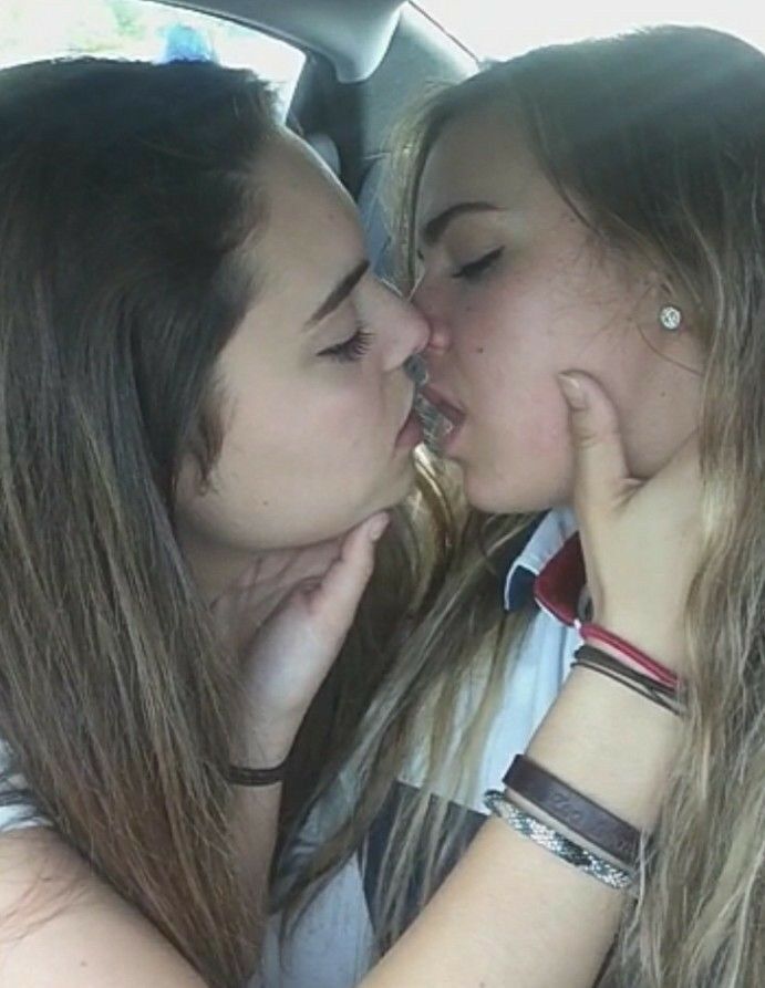 Teen Lesbians French Kiss eachother off
