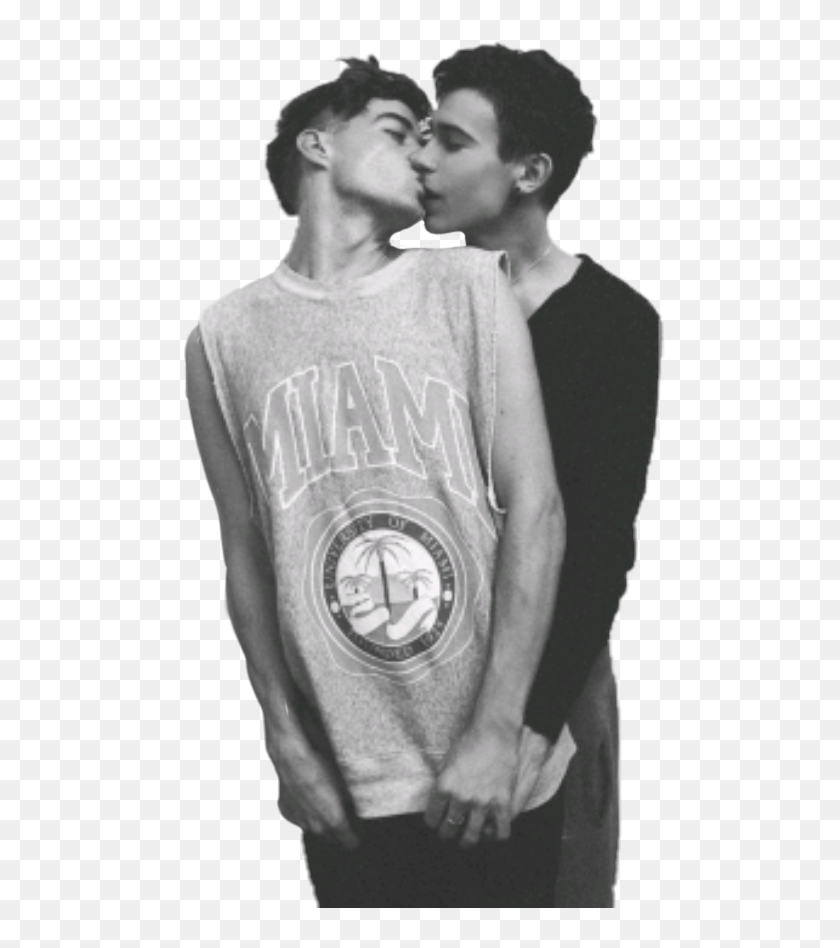 area thirty two recommends boys kiss boys tumblr pic