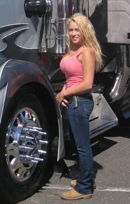 alix simeon recommends Hot Woman Truck Driver