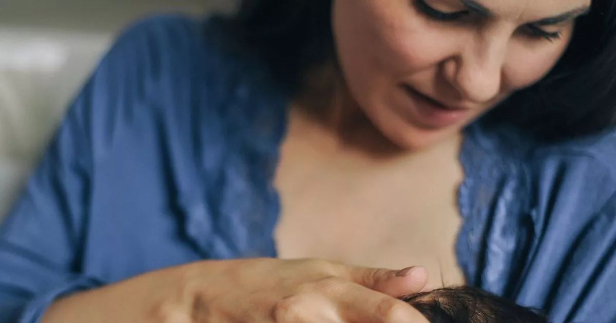 adult breastfeeding relationship stories