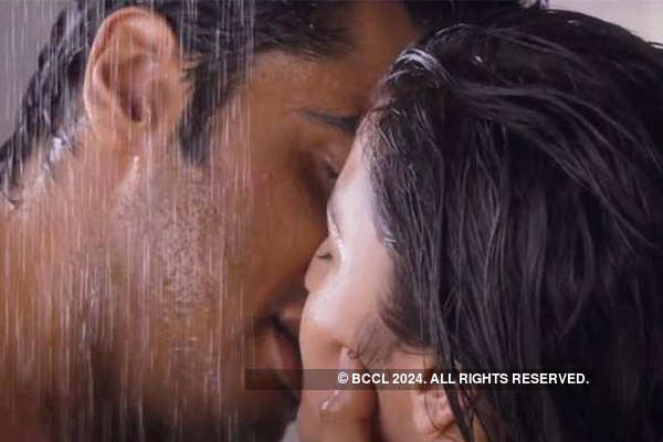 alia bhatt kissing scene