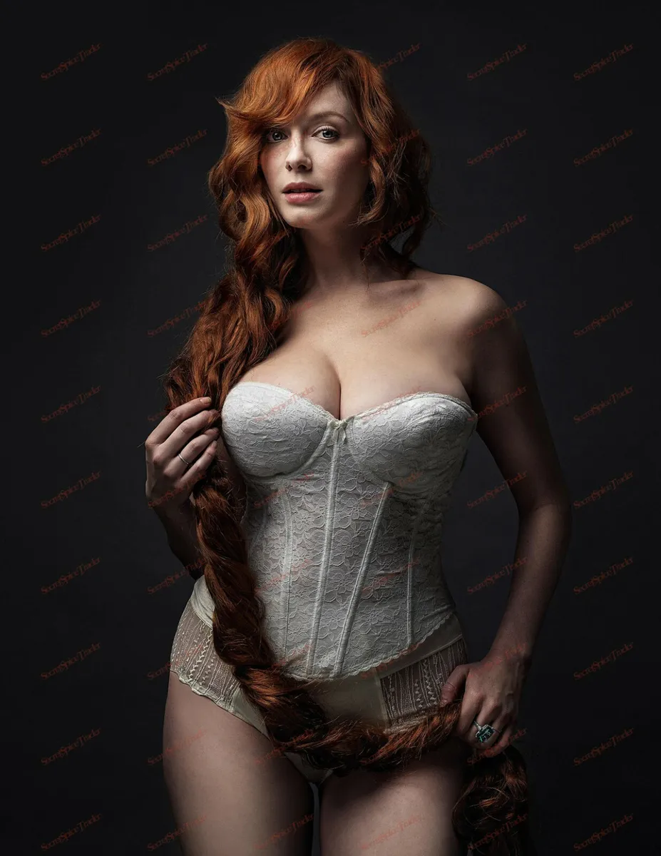 cherry lumantas recommends christina hendricks sexy pictures pic
