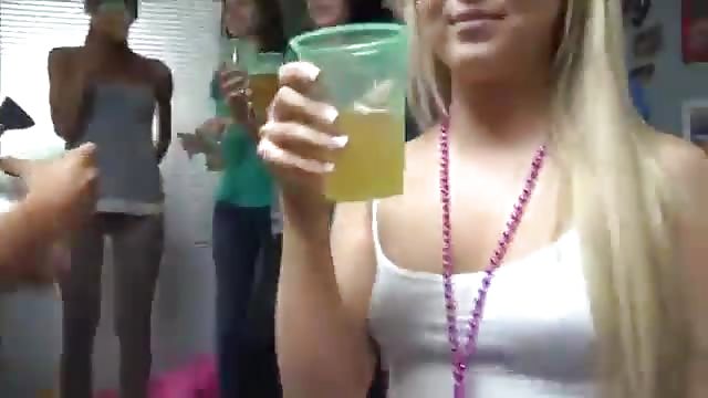 horny drunk college girls