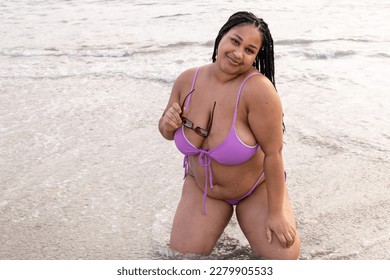 ashlie pruitt add hot chubby girls in bikinis photo
