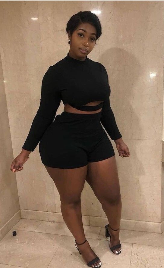 black women with thick legs