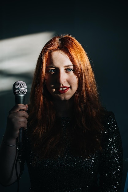 beth benjamin recommends redhead female singer pic