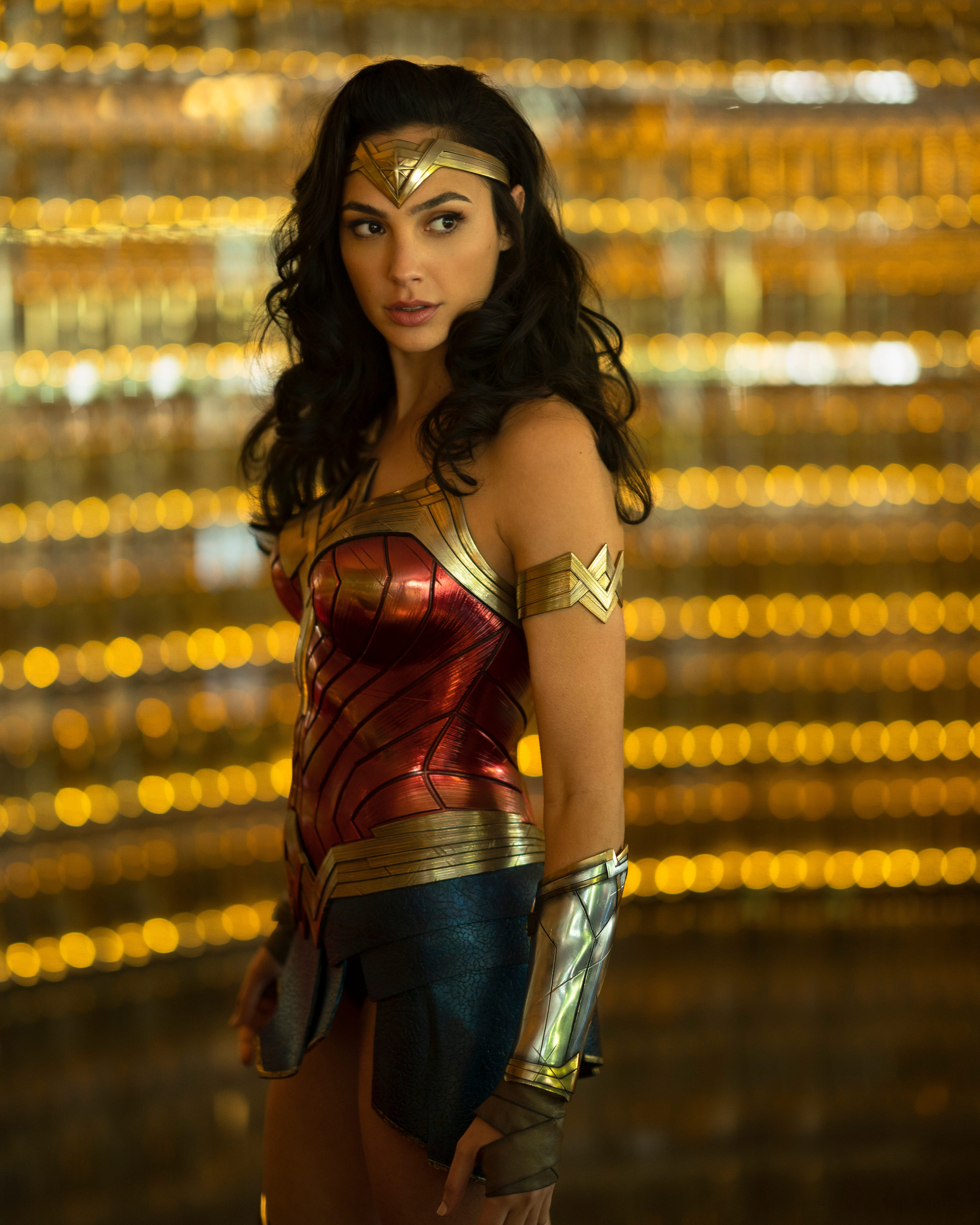 bob daigneault add wonder woman gets naked photo