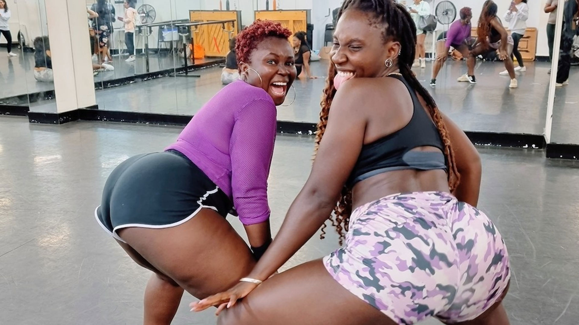 christina belding recommends Ebony Twerk Contest