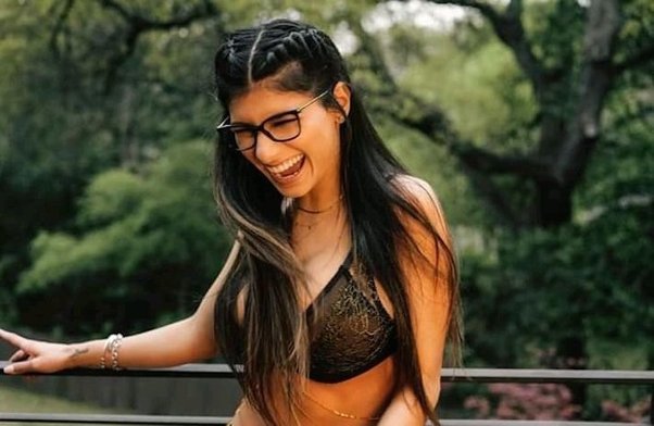 mia khalifa got aids