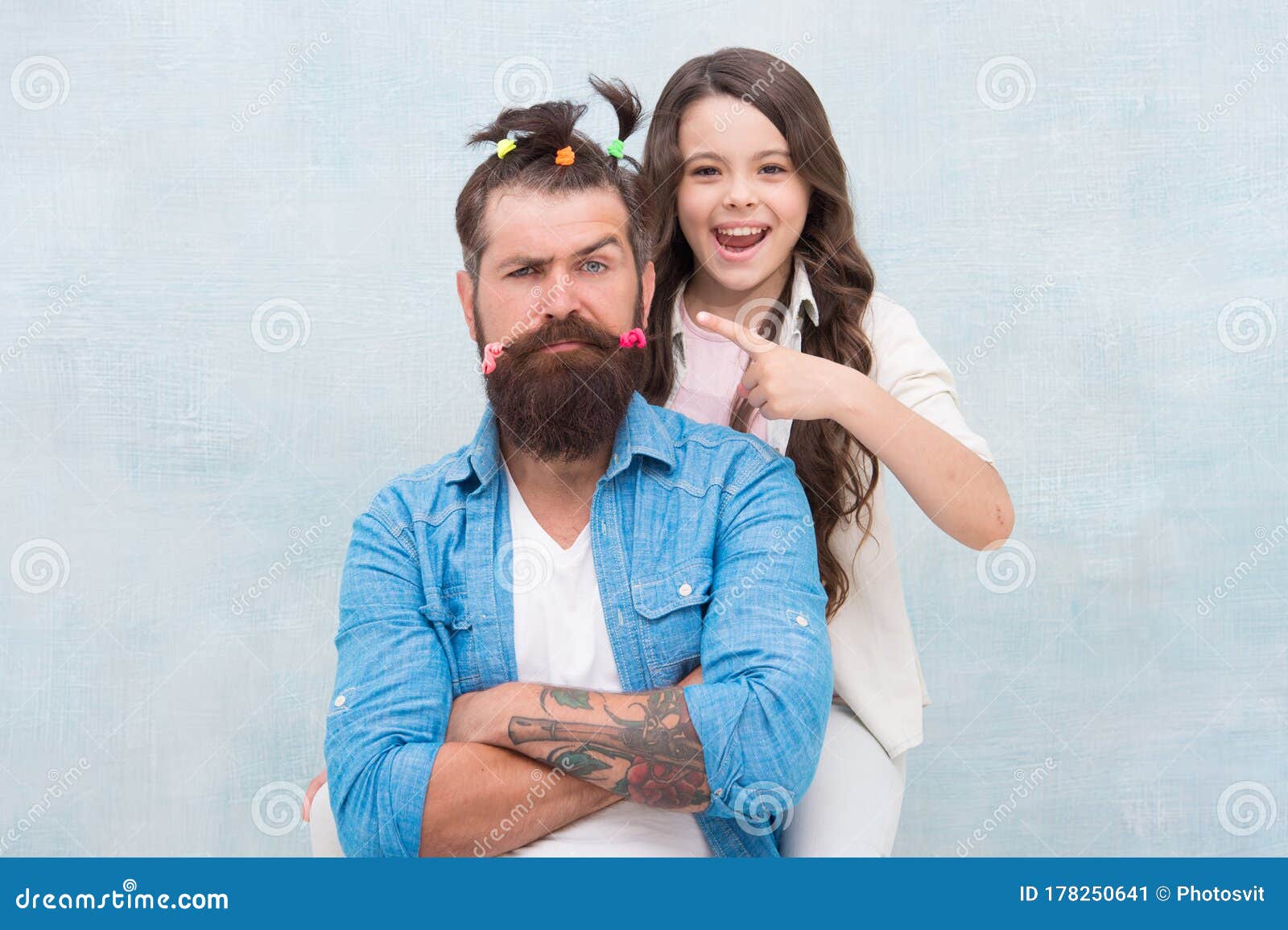 deborah mattox recommends Daddy With Cute Daughter Beautiful Hair
