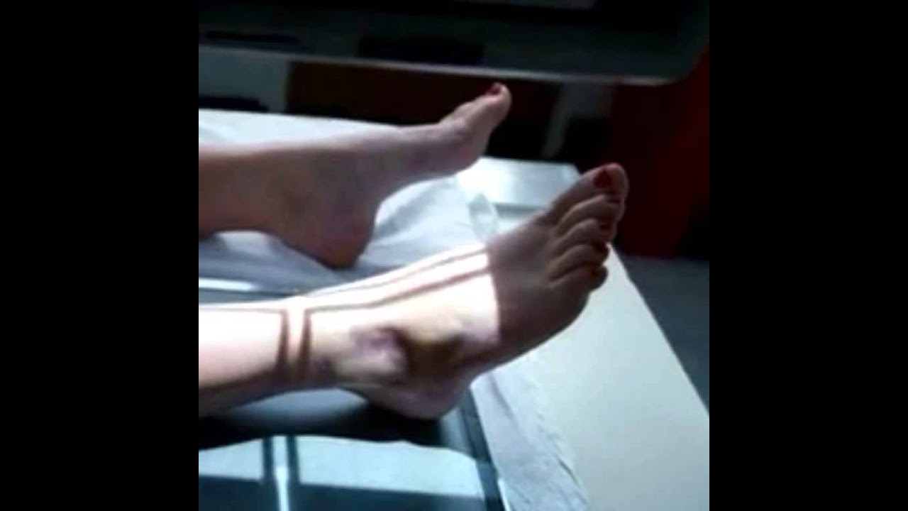 Best of Emily blunt feet